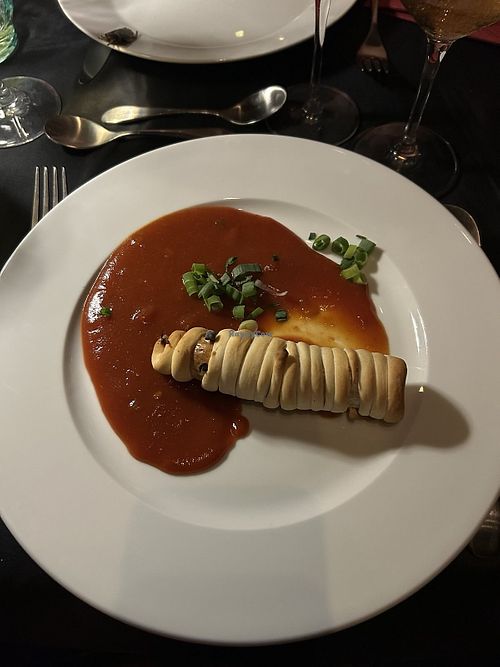 Bloody mummy in a blanket at Waldcafe in Bad Groenenbach