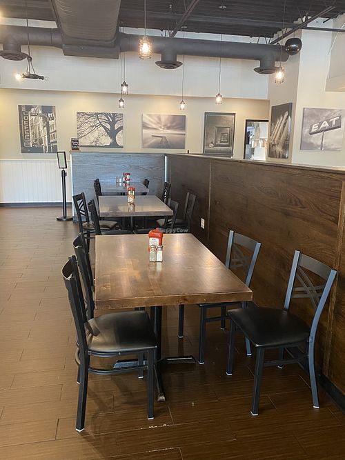 Seating  at Fresh Fork Cafe in Mansfield
