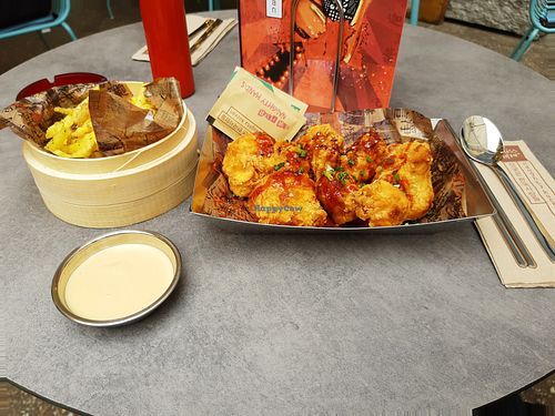 Korean Fried Cauliflower with fries at Miss Miu in Zug