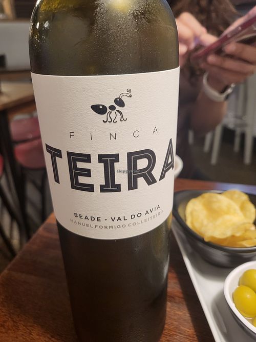 Good Spanish white recommended by them at Café Bar El Muelle in Santiago De Compostela