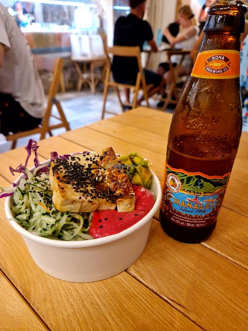 Tofu teriyaki at Poke Island in Villasimius
