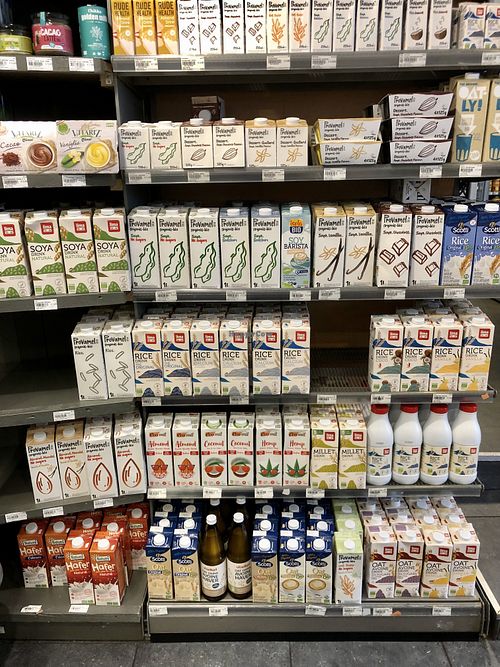 Plantbased milk at Bio Kleiweg in Rotterdam