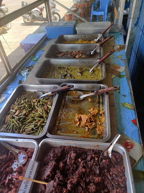 Today's options at Shukiat Jaymart - ชูเกียรติเจมาร์ท in Takua Pa