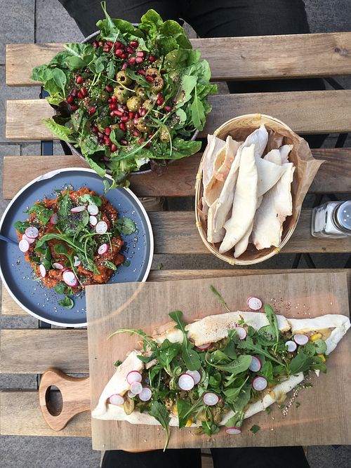 From top to bottom : Hovivi Tchash Salad, Mouhamara, Panra-Hats at Kouj in Bayonne