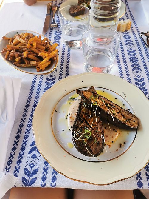 Aubergine avec crème végétale at Aux Pigeons Blancs in Saint-jean-de-luz