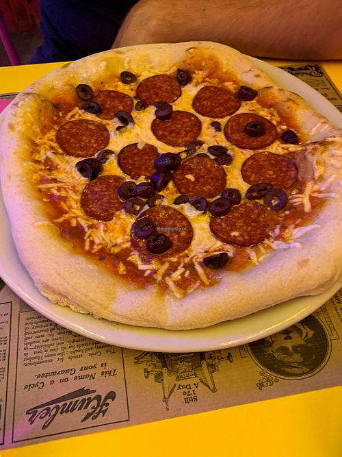 Pepperoni picante at Freedom Pizza in Madrid