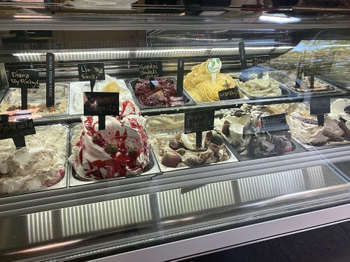 flavors  at Slascicarna Diana in Izola