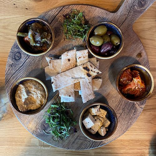 large vegan platter at Sydney's in Settle