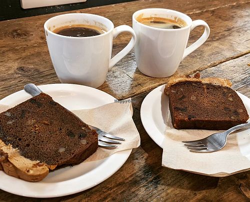 Cake and coffee at 3 Peaks Cycles in Settle