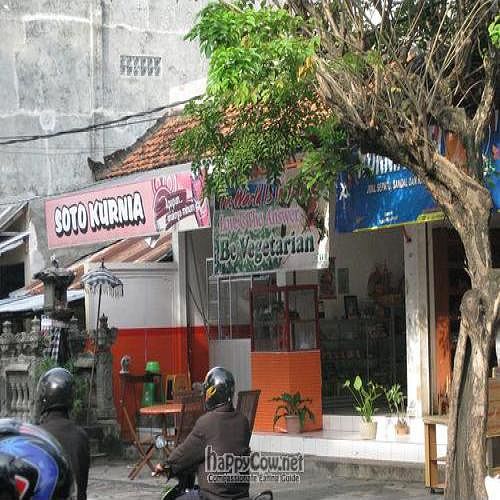 Front of restaurant (the name is not signposted anywhere - look for the banner saying vegetarian) at Saima Vegetarian in Kuta