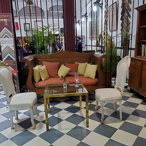 Lavinia's Framing just beyond at Café La Palma in San Miguel De Allende