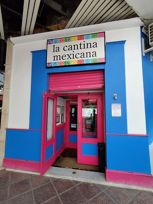 Outside at La Cantina Mexicana in Sevilla