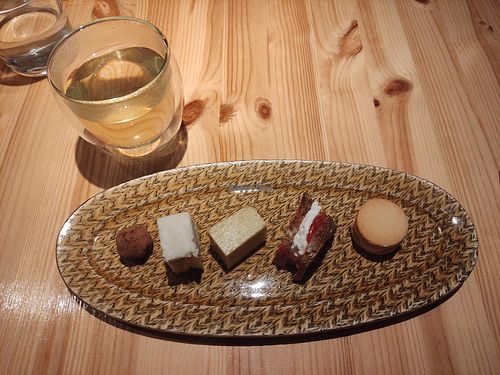 Vegan dessert plate at Vegan French Restaurant L'Espéranceレスペランス in Sapporo