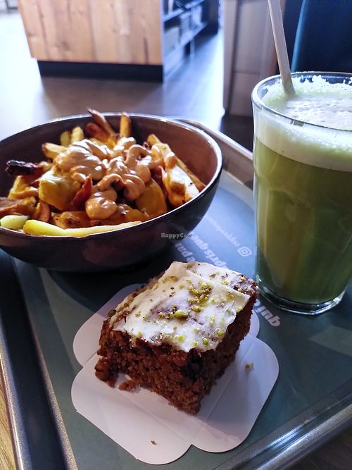 Loaded fries + Carrot Cake + Matcha Latte at Copper Branch - Rue de Rennes in Paris