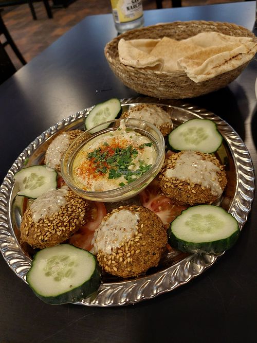 Falafel dish with hummus and pita bread at Syriana in Zaragoza