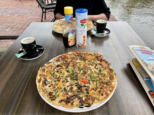 Vegan savoury pancake. 😻  at 't Pannekoekschip in Groningen