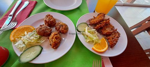 Onion bhaji and vegetable pakora at The Curry House in Benidorm