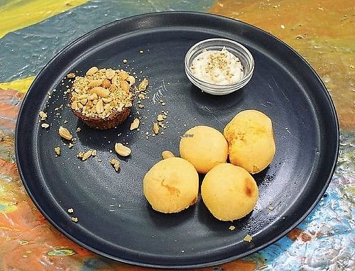 “Cheese” bread at Tataoim in Lisbon