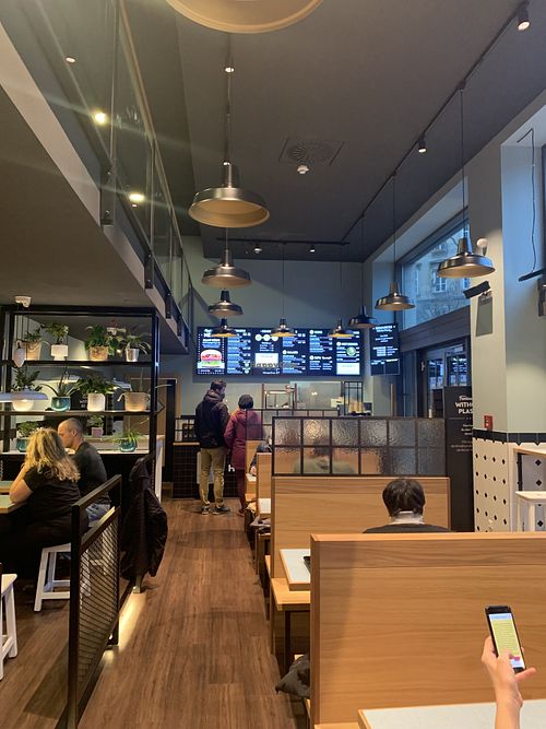 inside / seating  at Swing Kitchen - Universitätsring in Vienna