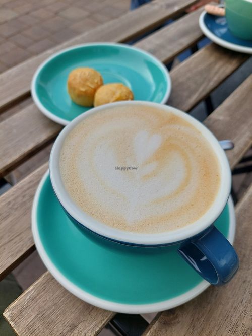 Seasonal pumpkin spice latte with oat milk 🎃🧡🤎 at Libra Delikát in Vac