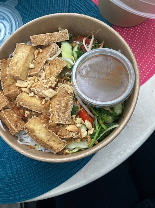 Bun bowl vegan  at MOONRICE in Groemitz