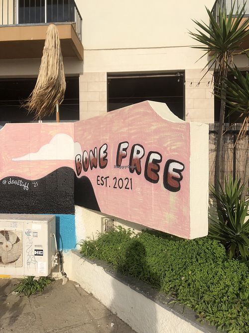 Exterior   at Bone Free  in Costa Da Caparica