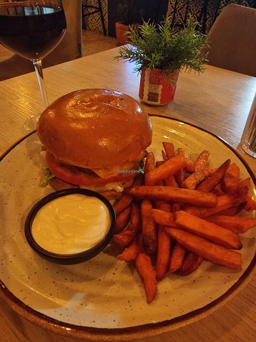 Bone free burger yum! at Bone Free  in Costa Da Caparica