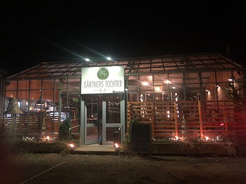 Das Café des Gärtners Tochter befindet sich natürlich in einem Gewächshaus! at Café Gärtners Tochter in Wolfsburg