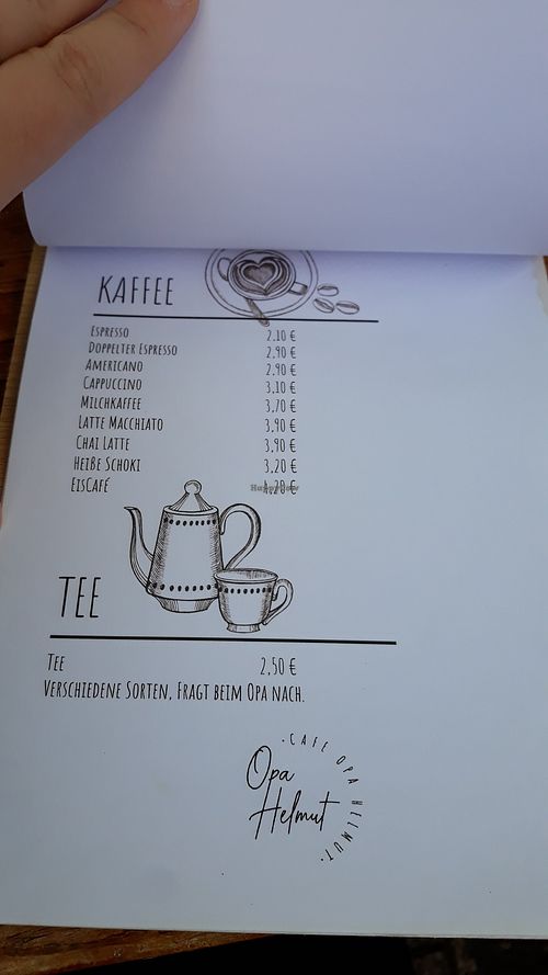 Coffee and tea at Opa Helmut in Nuremberg