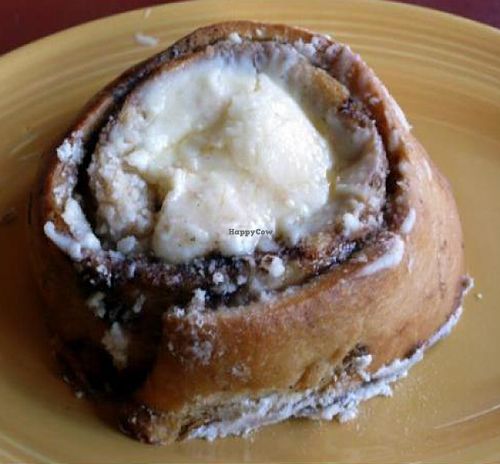 vegan cinnamon roll  at Swinger's Diner in Los Angeles