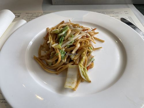 Noodles with stir fried vegetables  at Le Shanghai in Liege