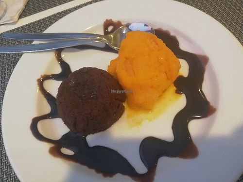 Chocolate pudding and sorbet at Louro & Salsa in Albufeira