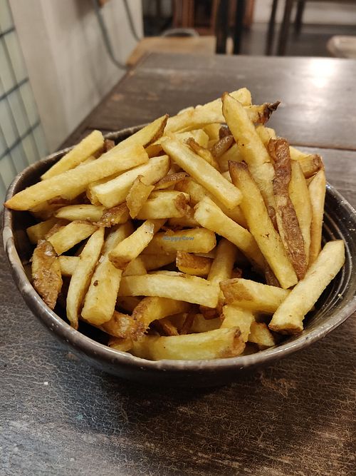 Fries at Puspaayu in Menorca