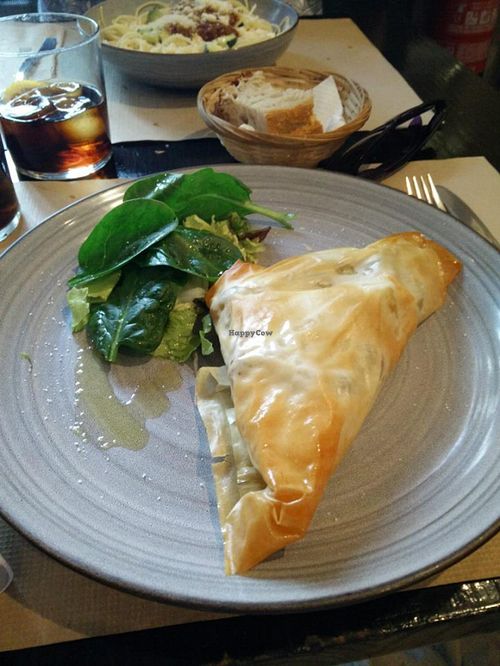 Filo Pastry filled with Curried Vegetables at Cocina Vegetariana Internacional in Madrid