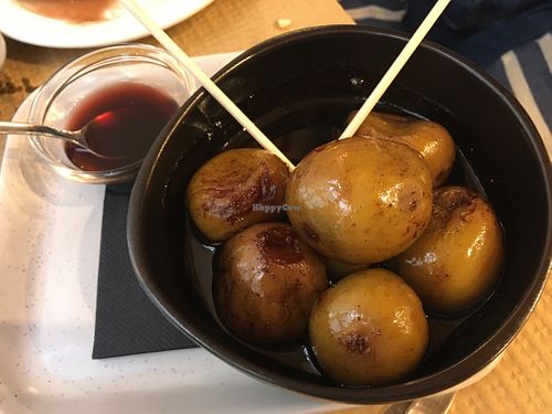 Figs cooked in Porto wine at Fangas Veg in Coimbra