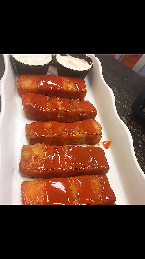 Vegan tofu buffalo at Eat at Jumbos in Somerville