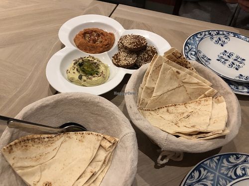   at Tayybeh in Lisbon