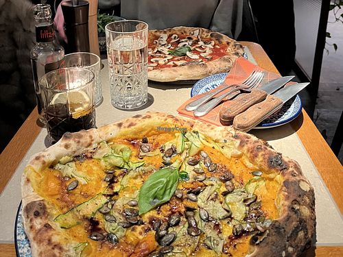 vegan pumpkin pizzaa  at Pizza Social Club in Hamburg