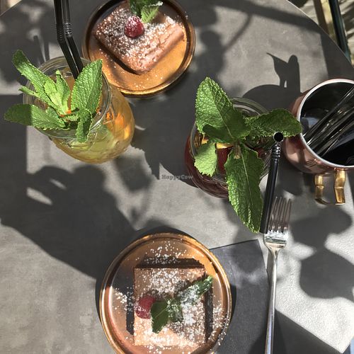 The terrific homemade brownie and some homemade iced tea  at Alfons Koffie & Clothes in De Panne