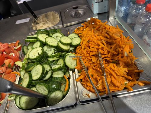 choose your own sides #Veganuary at Maoz - Damrak in Amsterdam