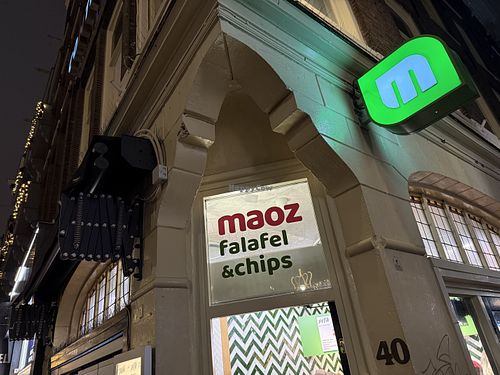 front #Veganuary at Maoz - Damrak in Amsterdam