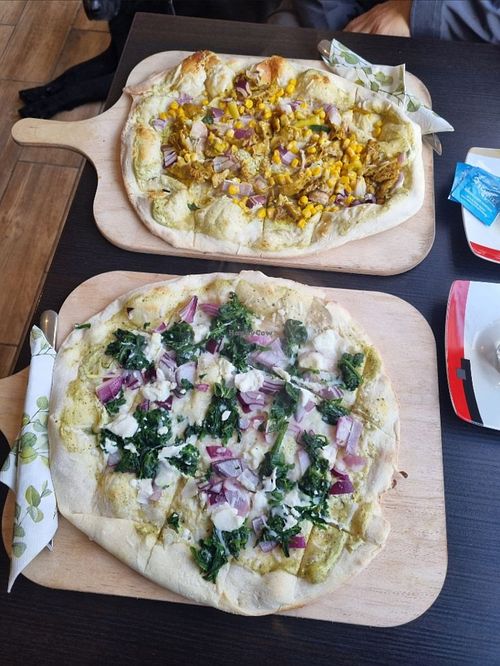 Leckerer Flammkuchen at DorffLaden Bremen in Bremen