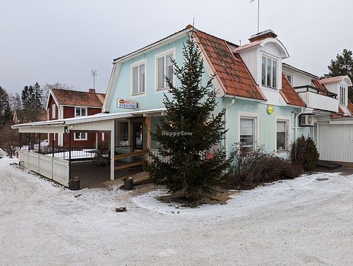 outside at Lundgrens Bageri in Oesterfaernebo