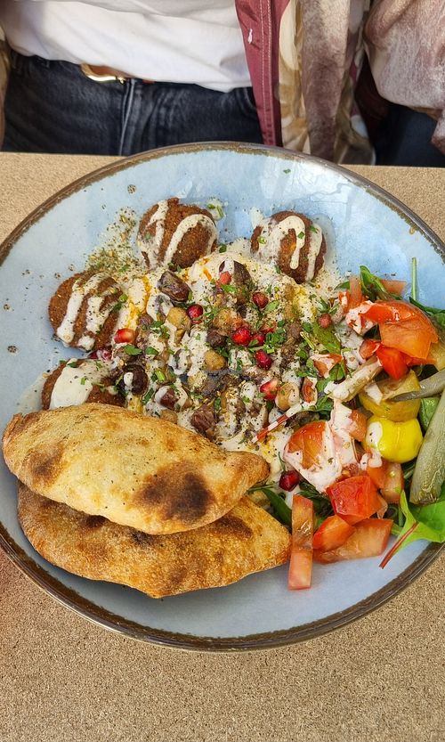 Hummus ala Lebanon at Gaia Kitchen in Vienna