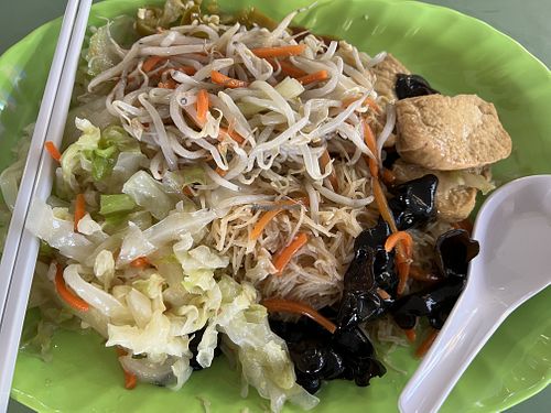 $4 big set of bee hoon  at Lucky Vegetarian in East Singapore