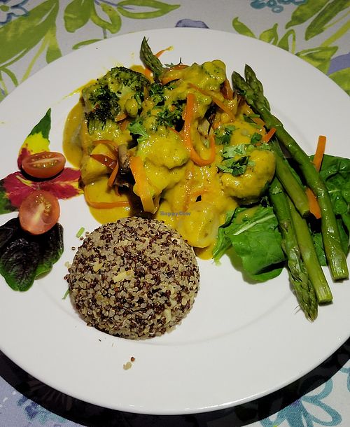 Curry with quinoa at Waterfall Villas in Dominical