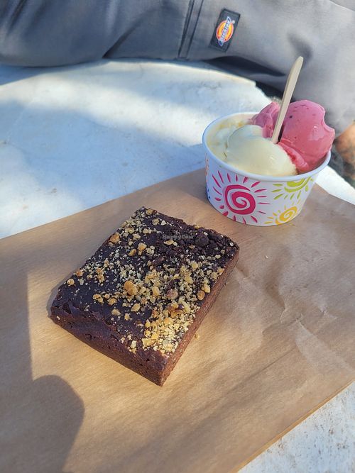 Brownie and fruit ice cream at Amiga Mia in Fuerteventura