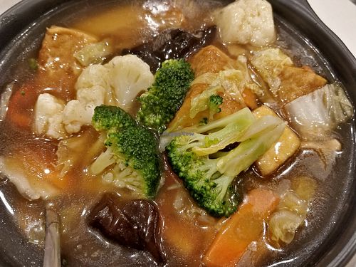 Tofu hotplate at D'life 蔬食 - Somerset  in Central Singapore