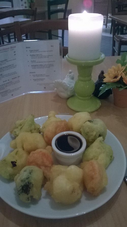 vegan tempura veges at Three Pillars Cafe in New Plymouth