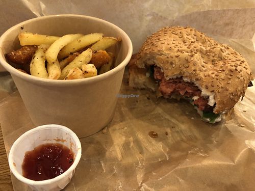 Me Bleu Burger with fries at Copper Branch - Lyon Part Dieu in Lyon